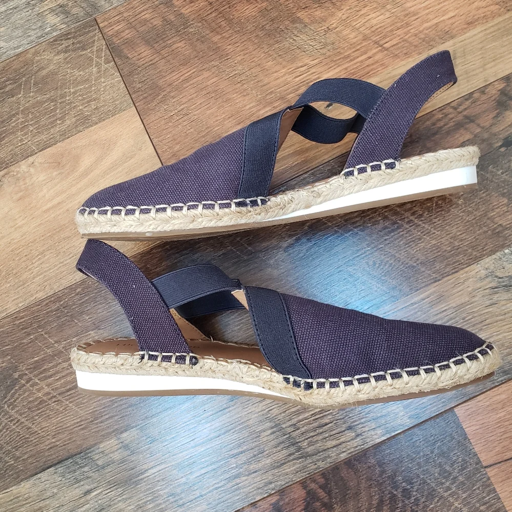 Lucky Brand Rifka Blue Canvas Closed Toe Espadrille Sandal, Size 7